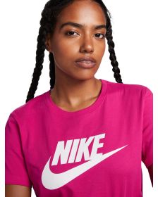 Remera Nike Sportswear Essentials