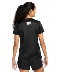 Remera Nike Dri-Fit Swoosh