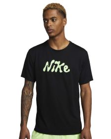 Remera Nike Dri FIT UV Miler Studio 72